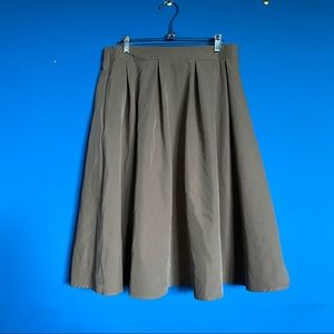 Beige pleated work skirt